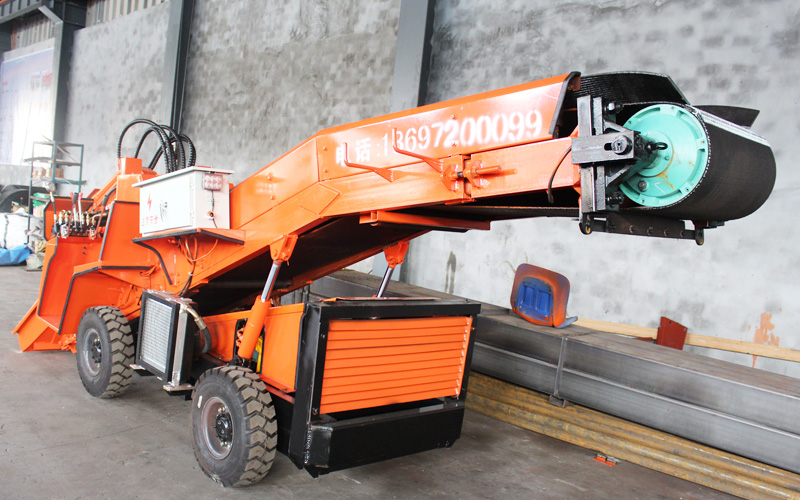 后擺尾扒渣機.jpg 后擺尾扒渣機.jpg